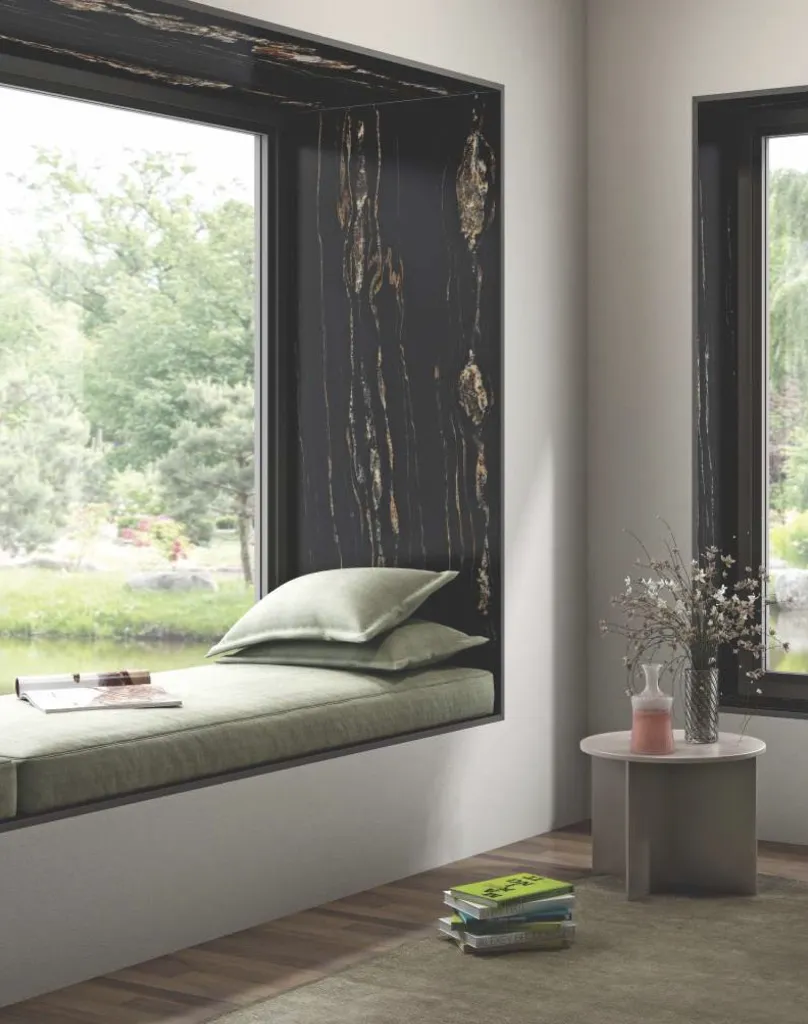 Taurus Black Prvw.webp